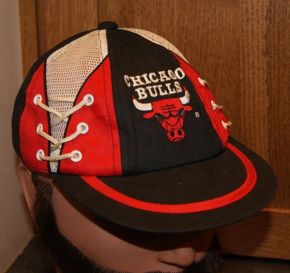 RARE Chicago Bulls Youth 3-7 yrs Stretch Fit Hat Cap Strings, Mesh Vintage 90s